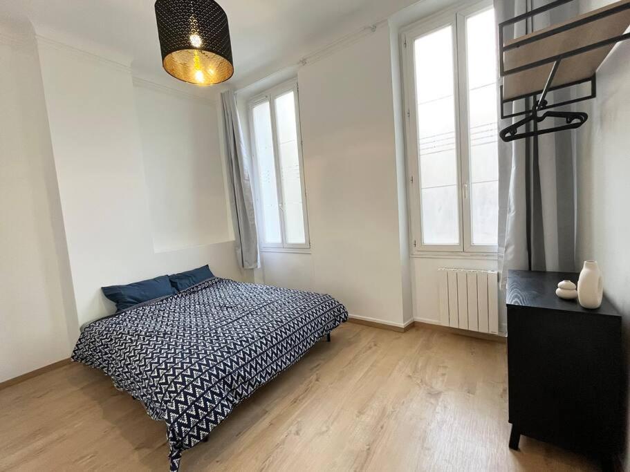 Pleasant 3-Bedroom Flat In The Center Of Марсилия Екстериор снимка